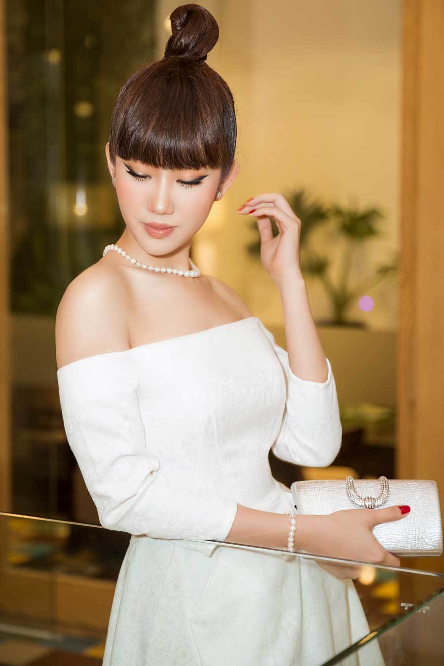 Hiện, Thuý Ngân tập trung thời gian hoàn thành vai diễn trong bộ phim 