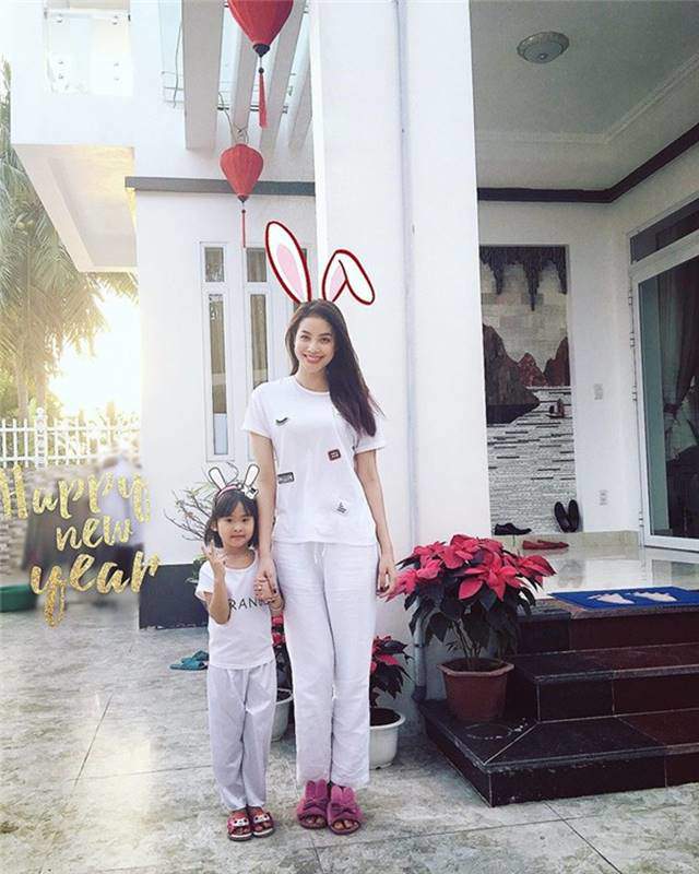 mac-hang-hieu-long-lon-xua-roi-gio-chi-mac-do-ngu-ma-van-dep-nhu-pham-huong-moi-la-hot-trend-8-1555648513-20-width640height800
