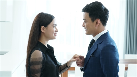 Hai bộ phim gần nhất, sau hơn 10 năm thì Hoàng Thuỳ Linh đều ''yêu'' Hồng Đăng.