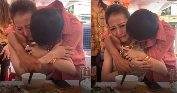 Hình ảnh khiến bao người xúc động.