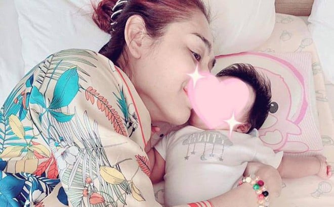 Từ khi có con trai, người đẹp dành nhiều thời gian ở bên con và chăm sóc Shbet111 slot, casino, thể thao, xổ số nhỏ    