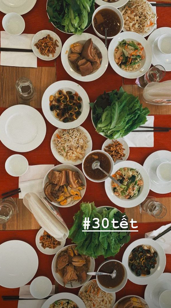 Tăng Thanh Hà khoe mâm cơm cúng gia tiên ngày 30 Tết