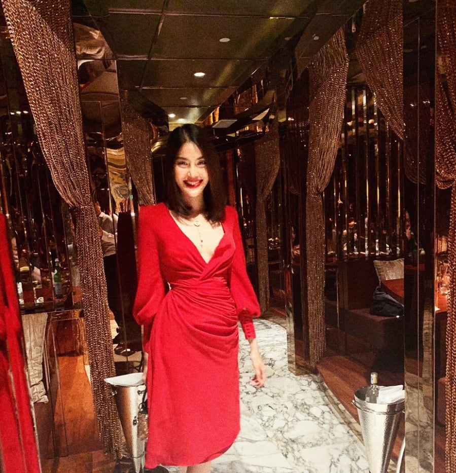 Thời gian qua, Lan Khuê vướng tin đồn đang mang thai con đầu lòng nhưng cô giữ im lặng. Tuy nhiên, người đẹp từng bày tỏ ý định sẽ có em bé trong năm nay.    