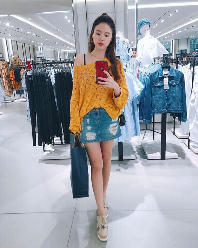 Rảnh rỗi, Midu lại dành thời gian đi mua sắm.    