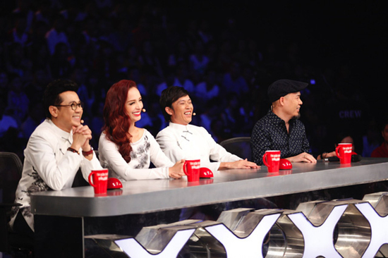 Không còn là người mẫu nhưng lại được biết nhiều hơn với vai trò giám khảo gameshow.  