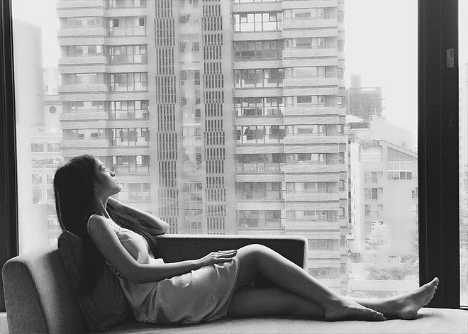 “Thật ra lúc đóng phim này tôi chưa tròn 18 tuổi và cũng chưa biết yêu nên khi đọc kịch bản cũng hoang mang lắm vì ranh giới giữa nghệ thuật và phản cảm rất mong manh, nếu quay không khéo sẽ rất phản cảm”, Thanh Trúc tâm sự trên Vietnamnet.    
