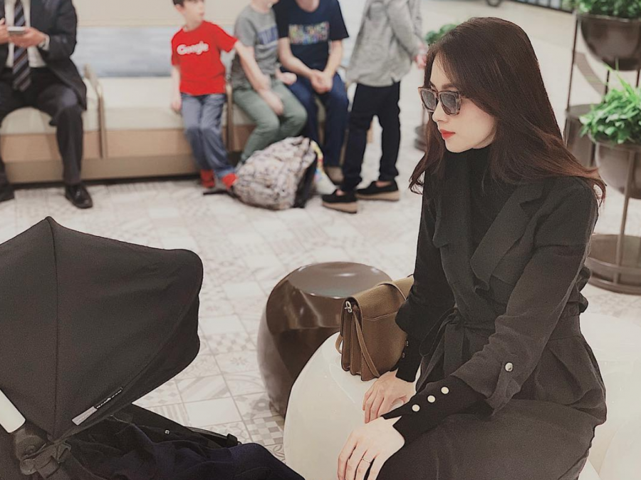 Trên trang Instagram cá nhân mới đây, người đẹp đã thu hút mọi sự chú ý khi đăng tải hình ảnh diện nguyên 