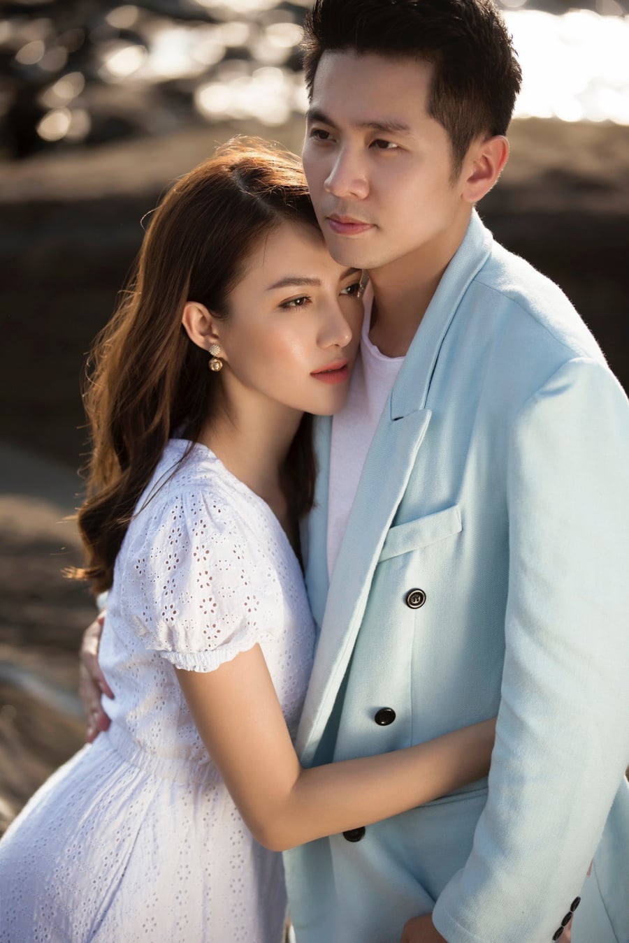 Cặp đôi trước đó hé lộ bộ ảnh cưới tuyệt đẹp trước ngày trọng đại.    