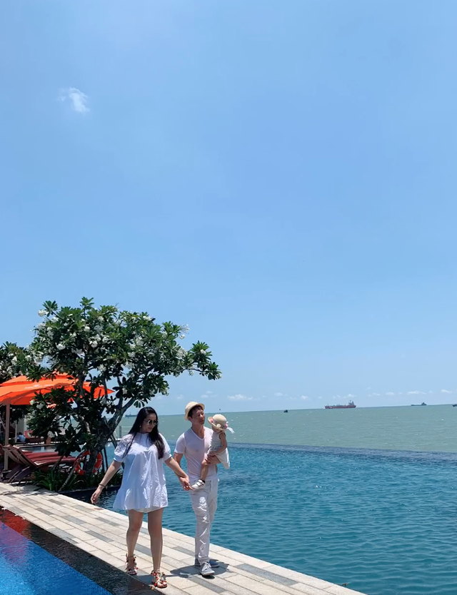 Đại gia chú thích những hình ảnh này: 