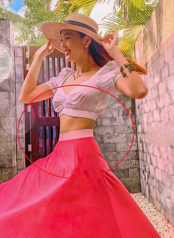 Cánh cửa và bờ tường vô tội bỗng trở nên dị dạng chỉ vì mục đích làm đẹp của Minh Hằng.    