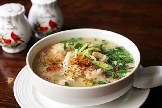 Sau sinh không cần phải kiêng đồ tanh tuyệt đối