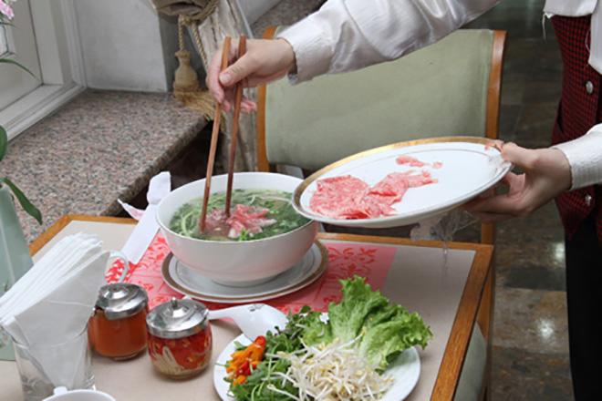 Bát phở đắt nhất Hà Nội
