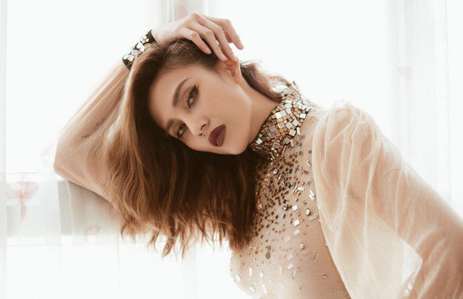 Chân dài họ Võ từng trở thành người thứ ba một cách bị động.    