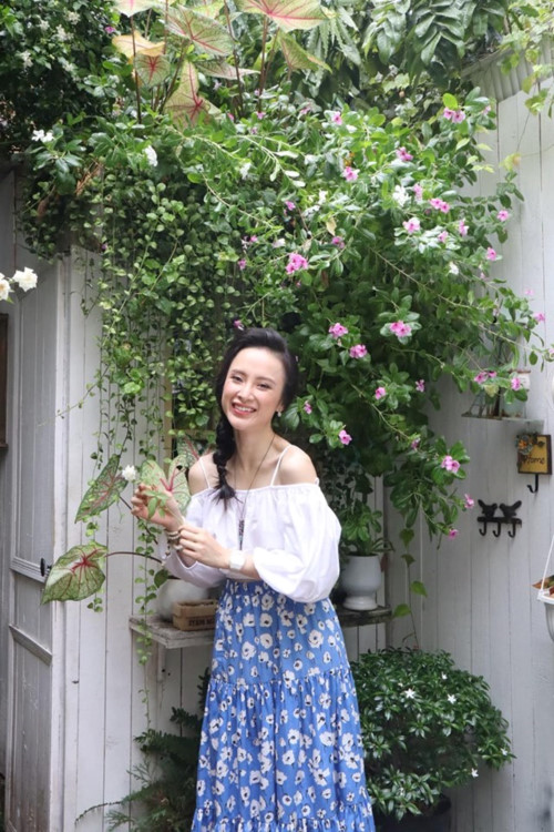 Nhiều dân mạng than Phương Trinh quá gầy và xuống sắc.    