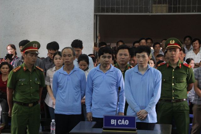 tu-hinh-nguyen-can-bo-ngan-hang-chiem-doat-tren-114-ty-dong-2019-05-06-22-59