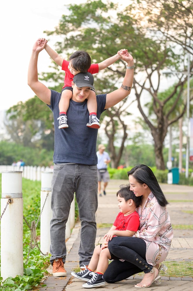 Gia đình hạnh phúc của Baggio khiến ai cũng ngưỡng mộ.