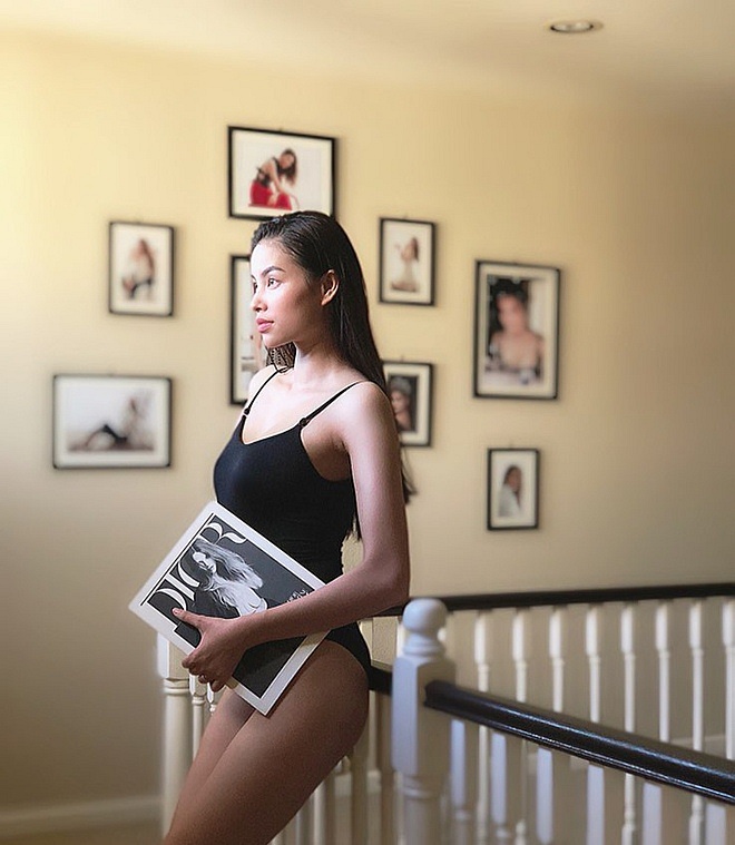 Ngoài siêu xe, không gian sống của của cô tại Mỹ cũng được nhiều người quan tâm. Trên Instagram, Phạm Hương nhiều lần chia sẻ hình ảnh căn biệt thự sang trọng nơi cô sống kèm hashtag #home (nhà).    