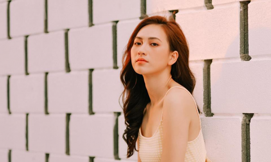 Bằng sự chăm chỉ và lòng đam mê với nghệ thuật, Phương Anh Đào đang từng bước khẳng định vị trí của mình trong làng điện ảnh Việt.    