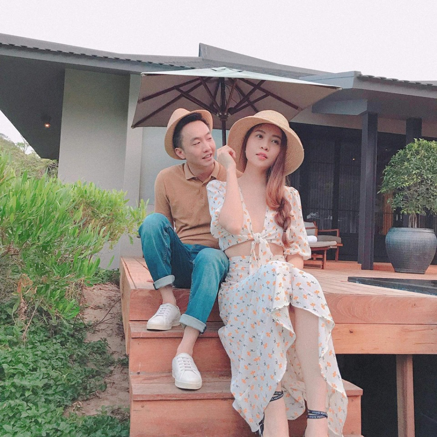 Như để đáp lại hình ảnh và lời nhắn nhủ của vợ tương lai, Cường Đô la cũng chia sẻ một hình ảnh khác trên trang facebook cá nhân kèm dòng chú thích: 