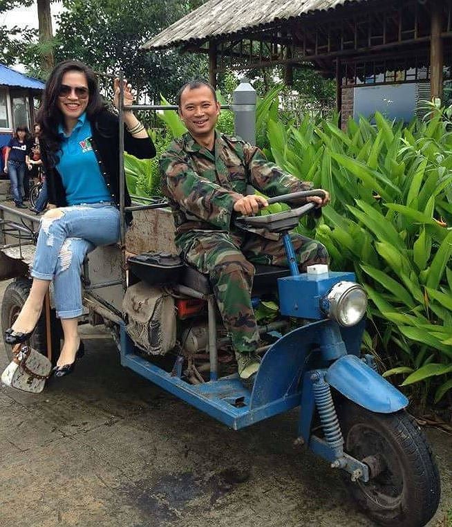 Do cùng nghề nên Thu Lan luôn dành cho chồng sự thấu hiểu, lời động viên mỗi khi có khó khăn trong công việc và Shbet16 chơi game trực tuyến. Luôn yêu thương và hãnh diệu về chồng là điều Thu Lan nghĩ mỗi khi nhắc về Long Vũ. Có lẽ đó là điều khiến mái ấm Shbet111 slot, casino, thể thao, xổ số của Long Vũ và Thu Lan luôn tràn ngập hạnh phúc. Trong một lần trả lời báo chí, Thu Lan chia sẻ: 