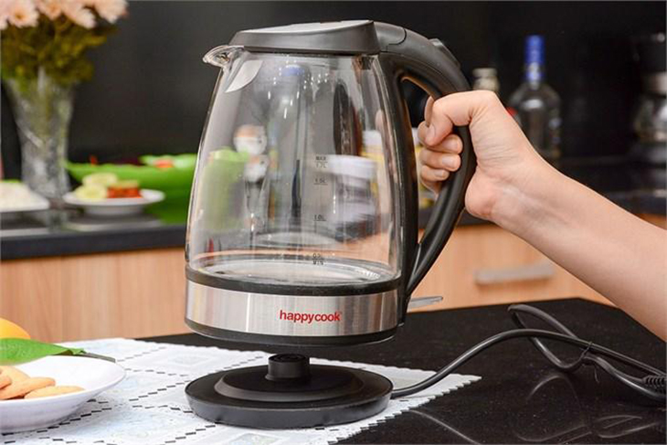Nên cho mực nước đúng quy định không nhiều quá và không ít quá