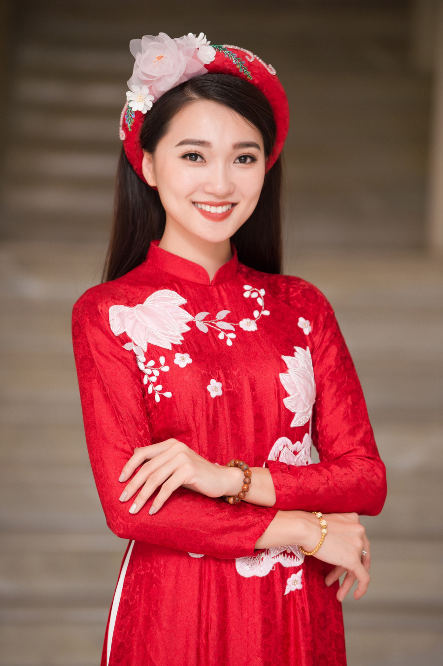 Cô dính tin đồn hẹn hò với cầu thủ Văn Đức.    