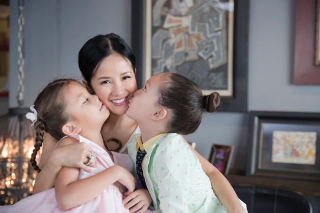Hồng Nhung được con tiếp thêm động lực