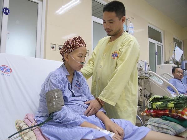 Chị được chồng chăm sóc tận tình