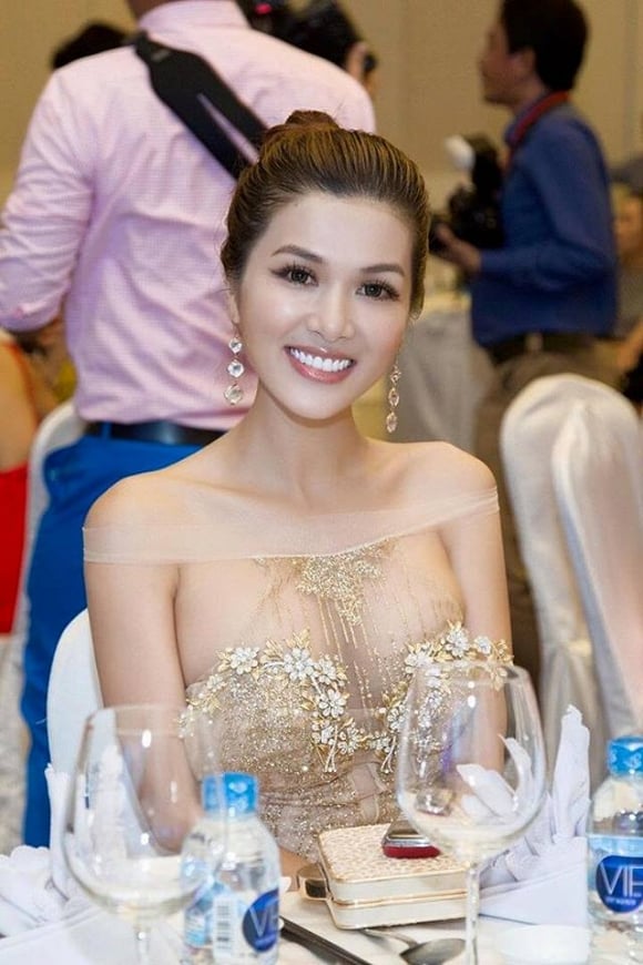 Một mình lo lắng cho 5 người con, người đẹp gặp nhiều áp lực trong Shbet16 chơi game trực tuyến