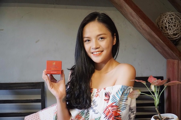 Diễn viên Thu Quỳnh tin tưởng sử dụng Hera Youth Extend