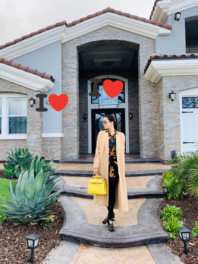 Những ngày gần đây, loạt hình ảnh nguy nga trong căn biệt thự tại California (Mỹ) của giọng ca sinh năm 1981 được chia sẻ và thu hút sự quan tâm của người hâm mộ. Ngôi nhà này có diện tích hơn 400m2, được vợ chồng nữ ca sĩ mua từ năm 2017 với giá trị lên đến triệu USD. Theo Lệ Quyên, ngôi nhà là nơi để cô nghỉ ngơi mỗi khi lưu diễn tại nước ngoài  