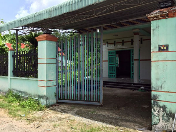 Căn nhà, nơi phát hiện 2 thi thể. (Ảnh: Dân Việt)