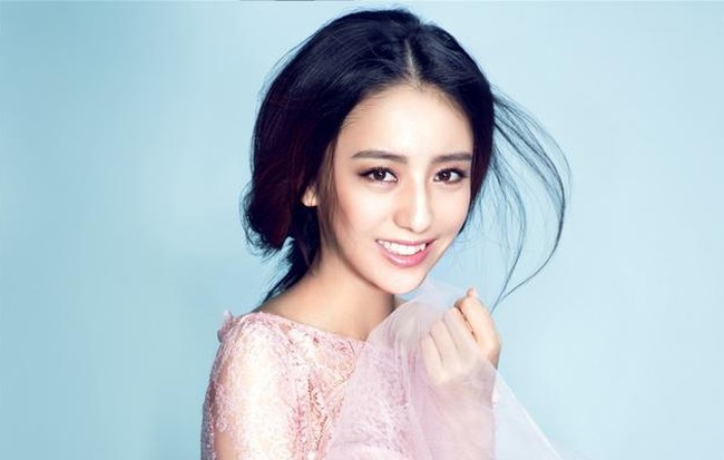 Tuổi Dậu cẩn trọng trong ứng xử của mình