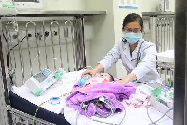 Bé hai tháng tuổi tử vong do mẹ trẻ chủ quan