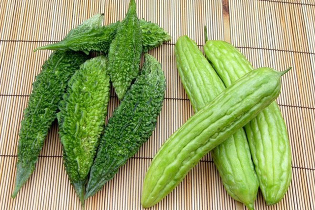 Mướp đắng chiên trứng giúp giảm đau