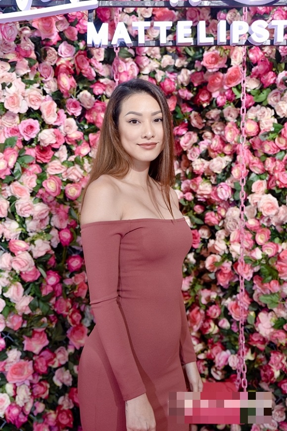 Lily Nguyễn.  