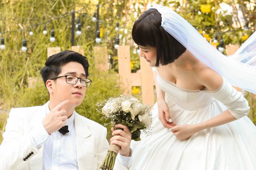 110551-hanh-dong-la-cua-bui-anh-tuan-voi-hien-ho-giua-tin-don-hen-ho3-1439