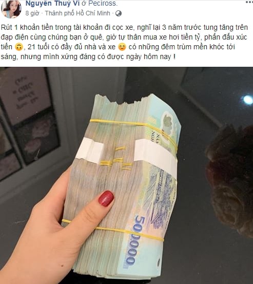 Thúy Vi tự hào khoe rút tài khoản tiền tỷ đặt cọc tậu xế hộp  