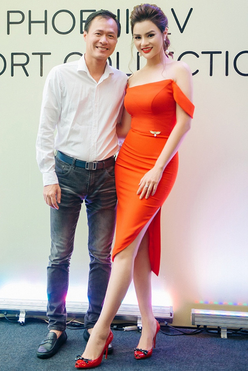 Vũ Thu Phương và ông xã.    