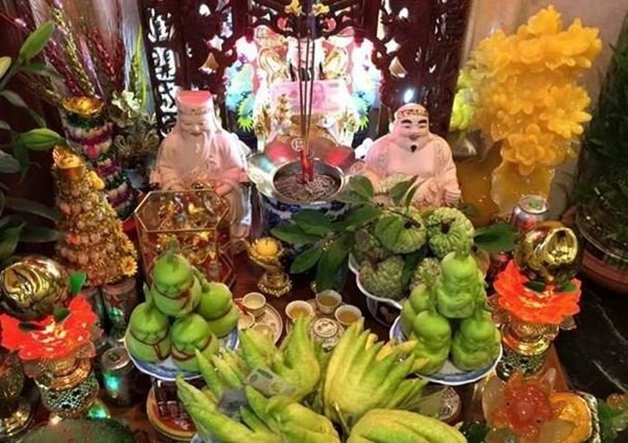 Không nên cắm hương chồng chéo lên nhau