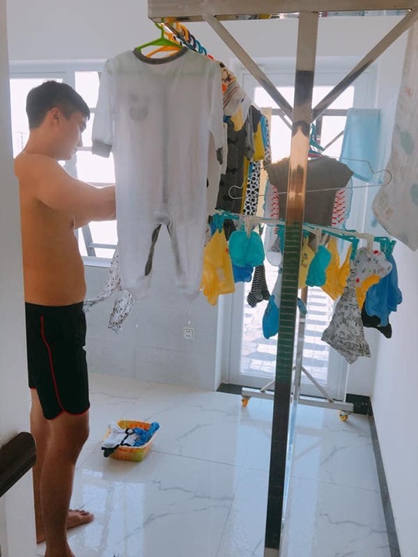 Không ngần ngại làm việc nhà giúp vợ.