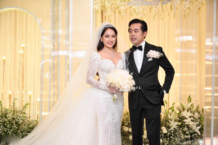 Trong một lần chia sẻ với báo chí, Dương Khắc Linh cho biết tìm thấy sự đồng điệu cả về suy nghĩ và quan điểm sống khi ở bên Sara Lưu. Anh quan niệm thời gian yêu ngắn hay dài không quan trọng bằng việc đúng người, đúng thời điểm.