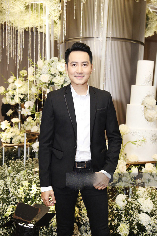 Ca sĩ Nguyễn Phi Hùng.