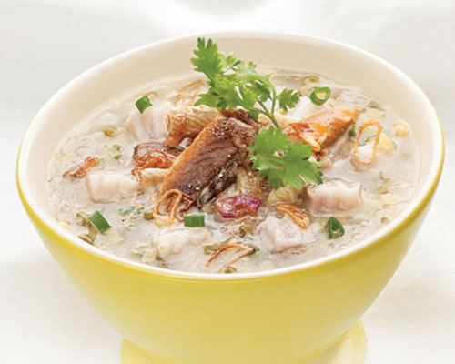 Nấu cháo mẹ nhớ cho dầu ăn 