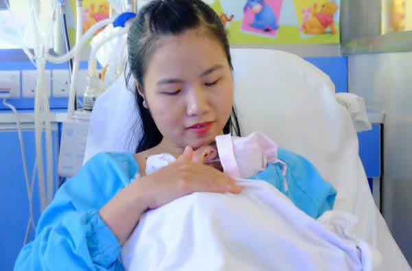 Hình ảnh chị M.N khi bé mới chào đời