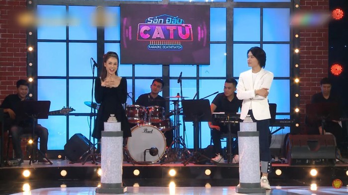 Cơ hội tiếp tục thả thính đã đến với Sam khi trong phần chiêu mộ thành viên, cả 2 đội trưởng đều chọn Khánh Ngô nên phải nhận thử thách của anh là nói một câu thả thính 'có tính sát thương cao'. Đúng sở trường, Sam ngay lập tức sử dụng lời bài hát Anh nhà ở đâu thế?    