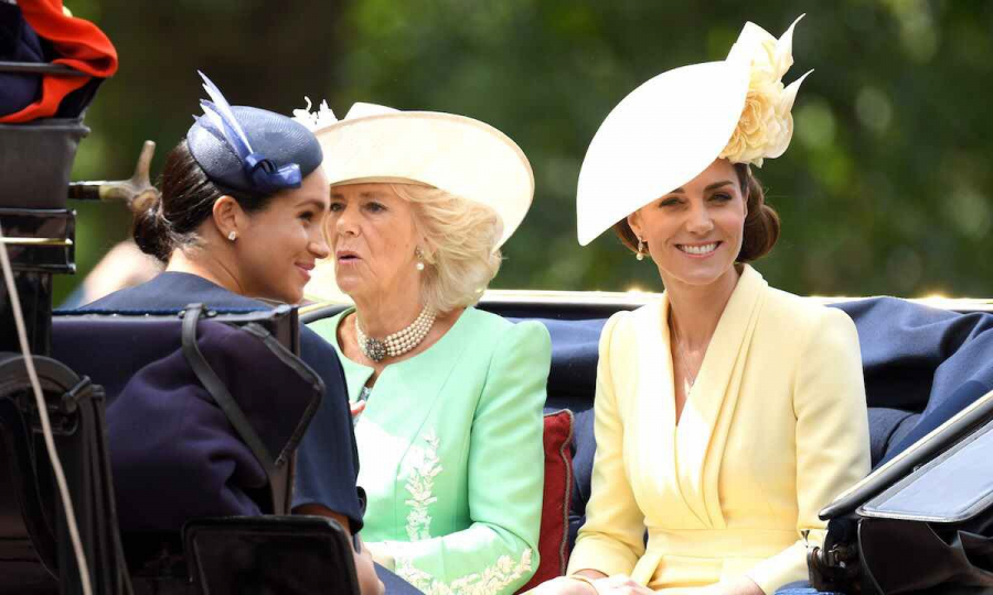 meghan-kate-bow-t-15600159359992122184023