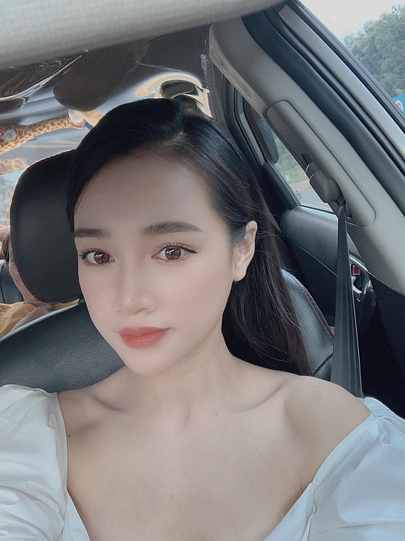 Nhan sắc Nhã Phương ngày càng xinh đẹp mặn mà hơn so với trước.    