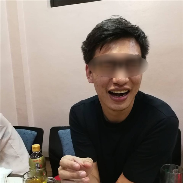 Anh chàng có dòng trạng thái gây tranh cãi trên mạng xã hội.