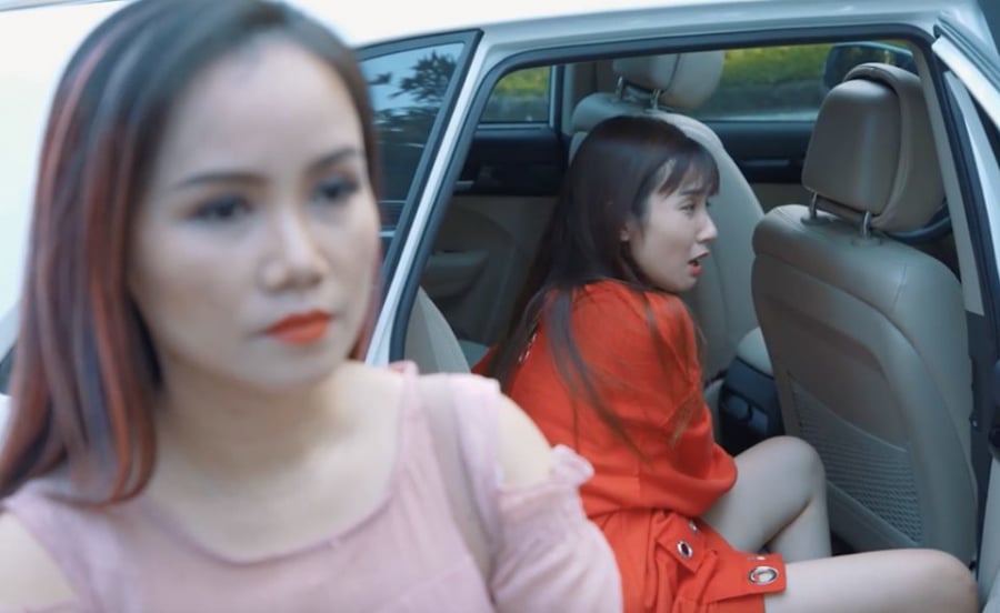 Hoàng Yến đóng vai mẹ của một trong các cô gái xuất hiện trong phim.   